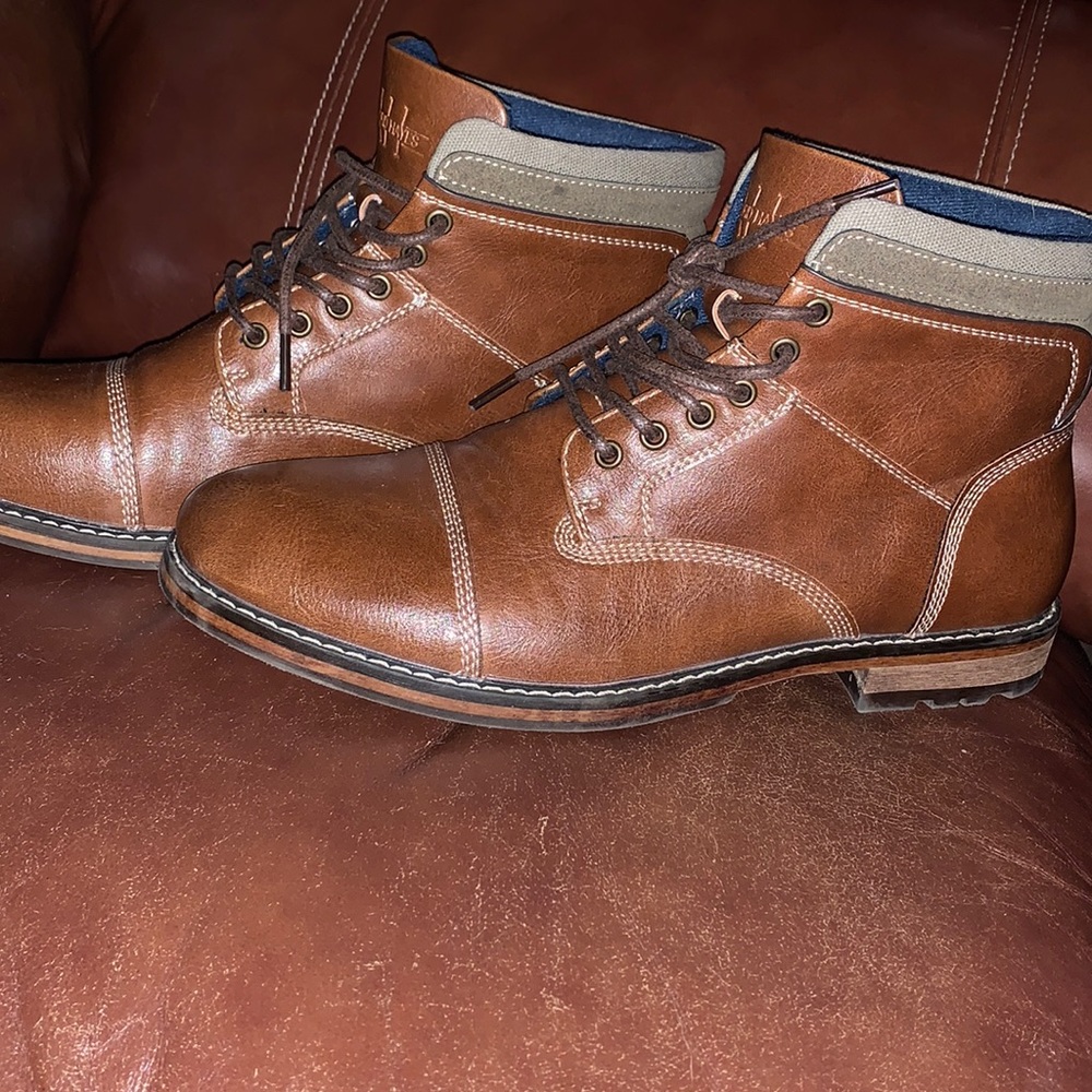 Sz 9 men’s dress boots new